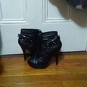 Unworn black booties